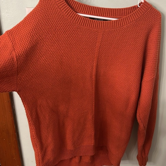 🍁🍂Orange Sweater Size Large. Excellent condition. - Picture 2 of 6